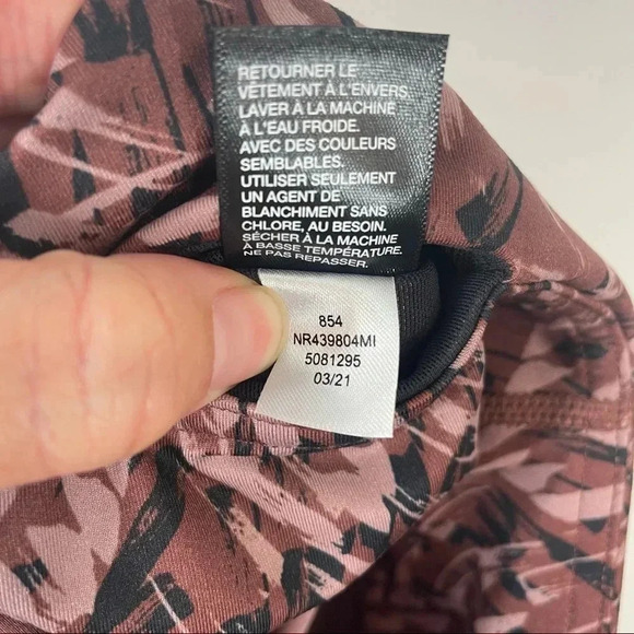 Zella High Waist Studio  Crop Leggings - Picture 11 of 11